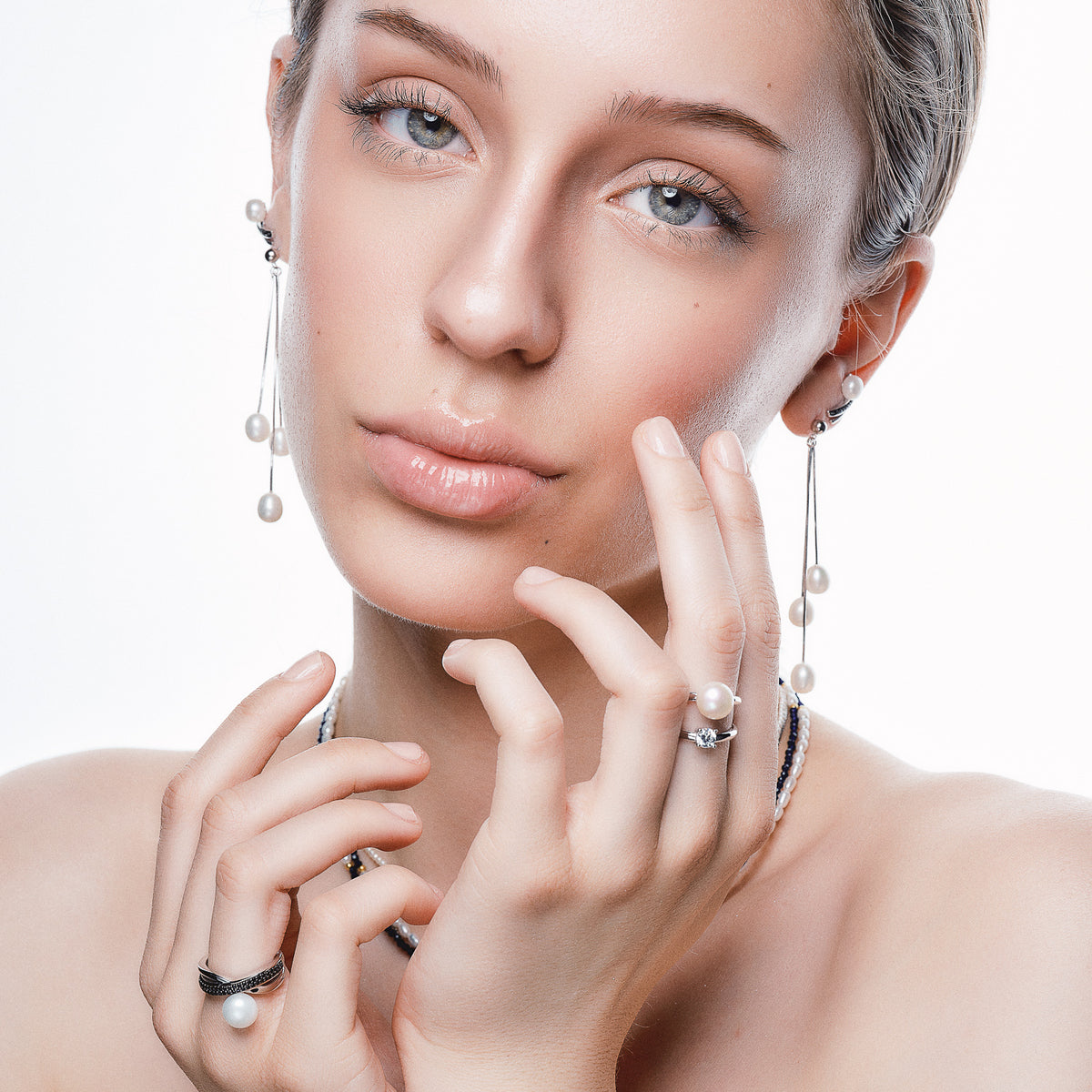 Inel din argint perlă de cultură albă 8-9 mm și cubic zirconia