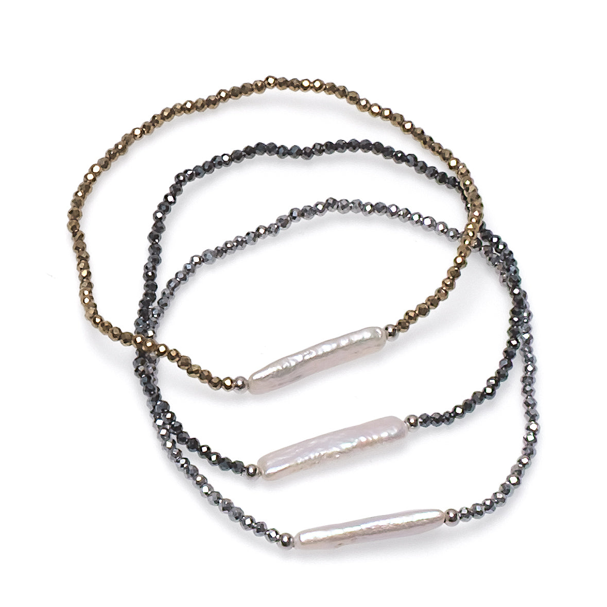 Brăţară perlă de cultură albă și hematit argintiu, elastic, lungime 18cm