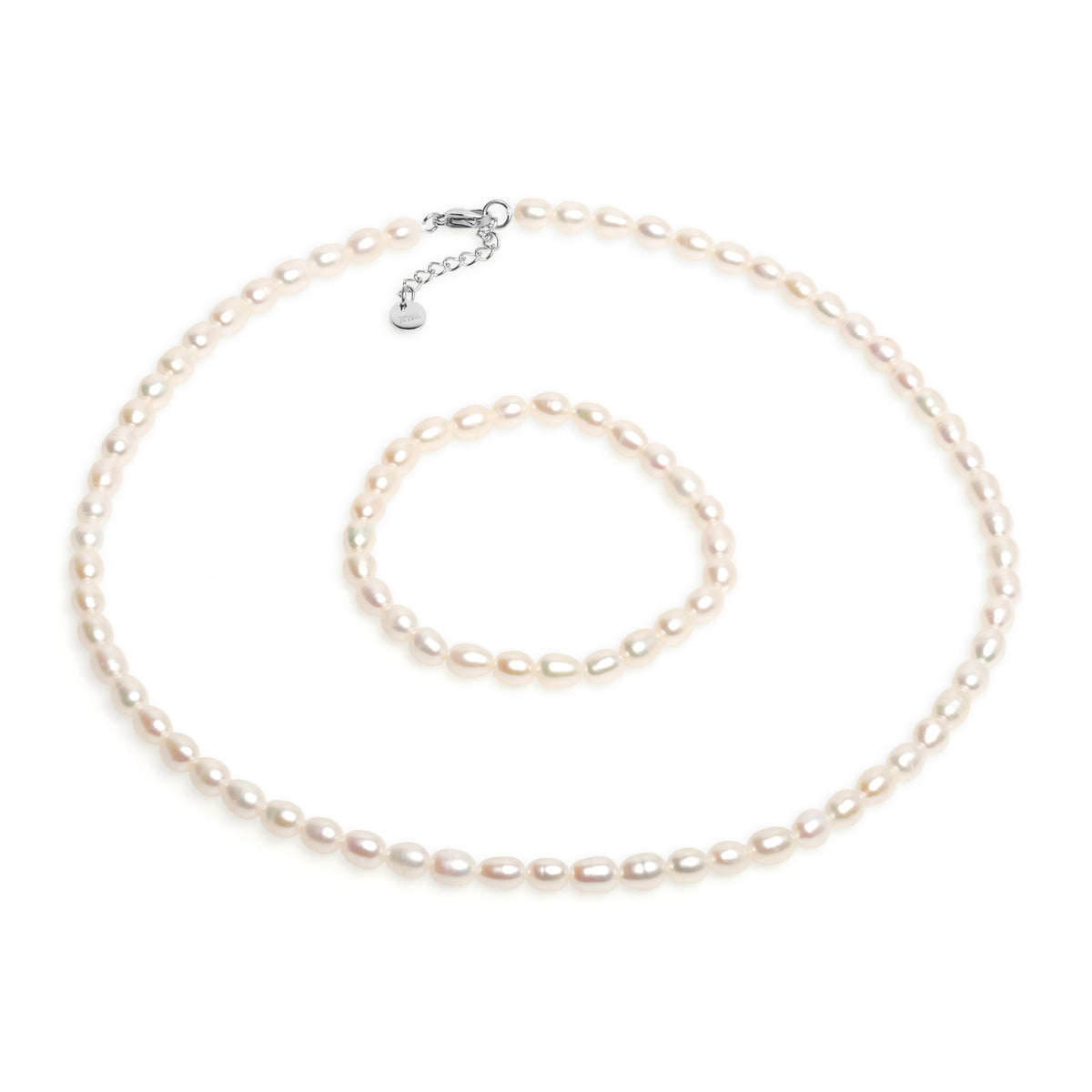 Brățară cu perle de cultură albe de 5,5-6 mm, elastic, lungime 17/18 cm.