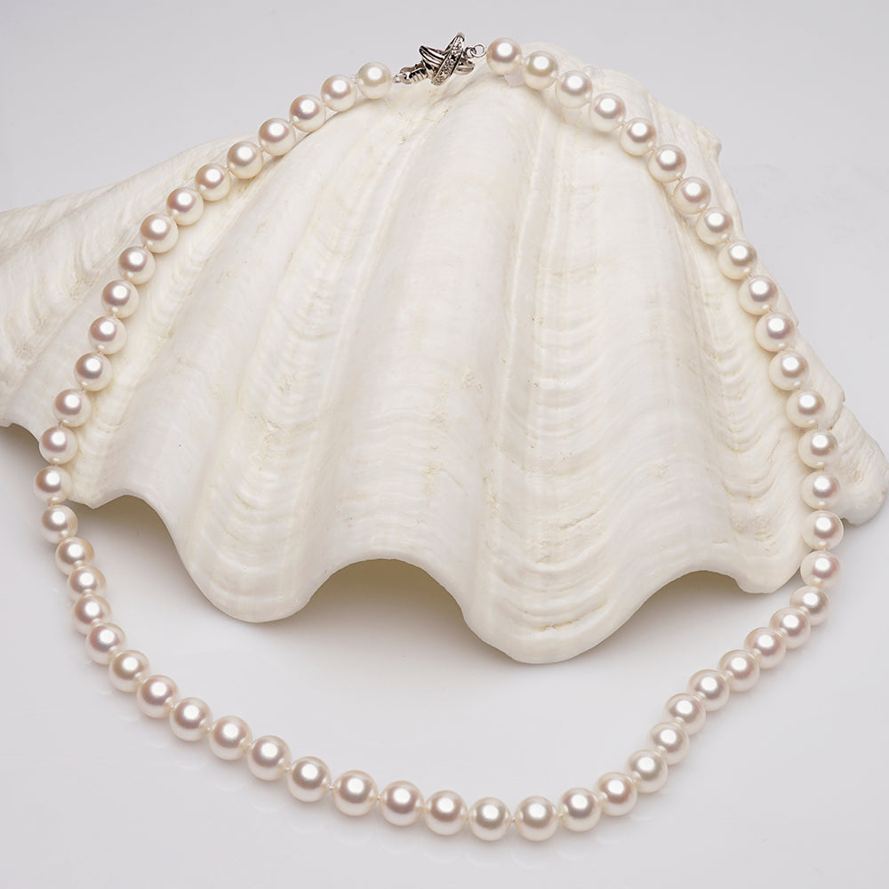 Colier cu perle japoneze albe 7-8mm, închizătoare din aur 14K și 3 diamante, 46cm