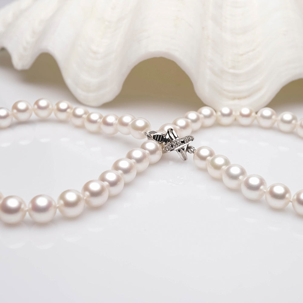 Colier cu perle japoneze albe 7-8mm, închizătoare din aur 14K și 3 diamante, 46cm