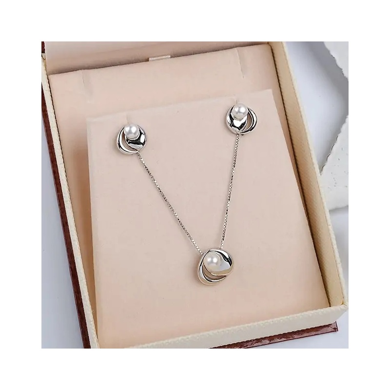 Set pandantiv și cercei din argint 925 cu perle albe 5mm