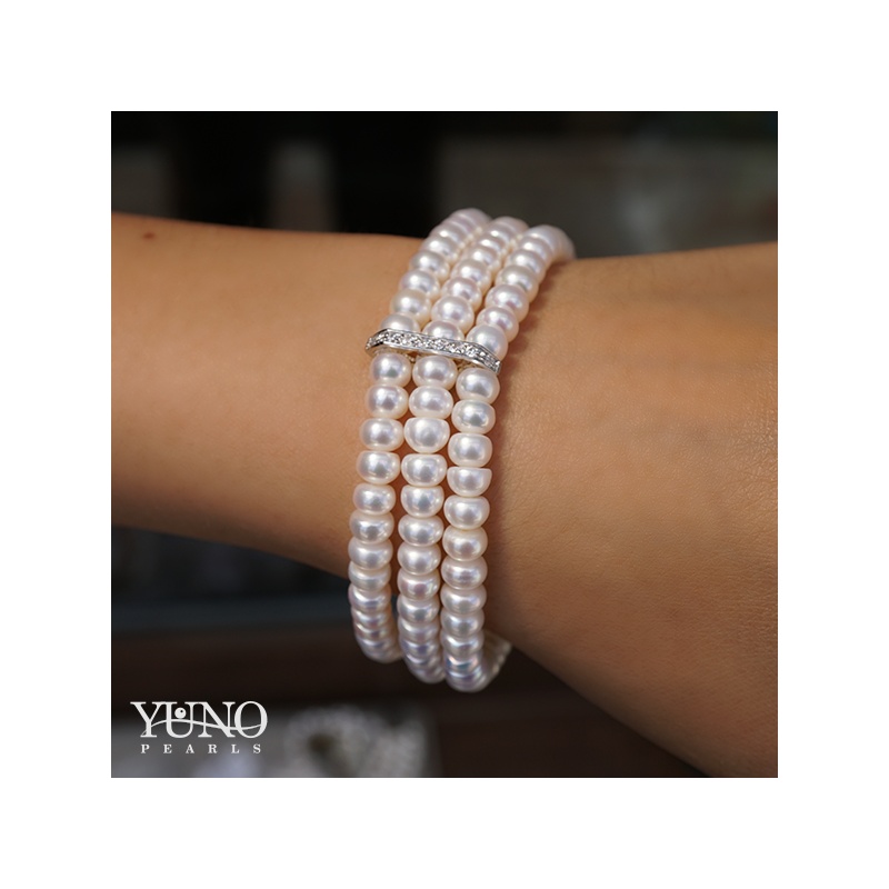 Brățară cu trei rânduri de perle de culturâ albe, 5-6mm, Cu o lungime de 18 cm