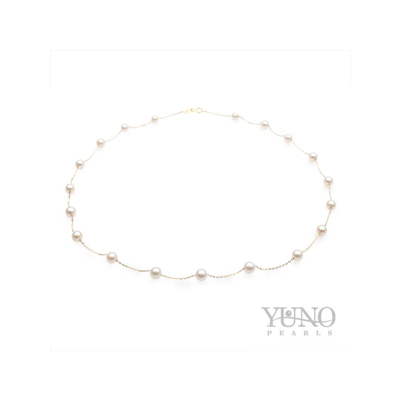 Colier din aur 18K cu perle de cultură albe sfere aprox 4-5mm, lungime 40 cm.