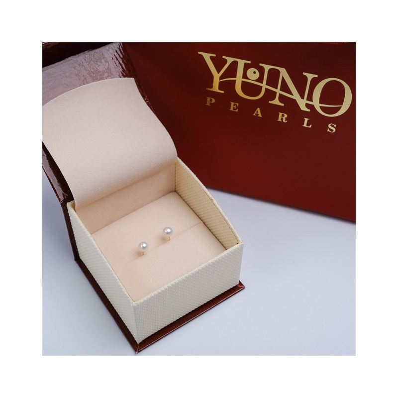 Cercei din aur 18К cu perle albe 4-4.5mm