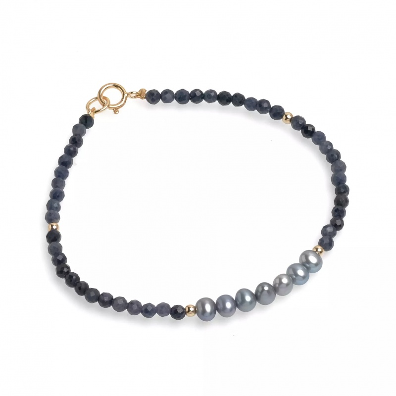 Brațară cu perlе culoare închisă 4-5mm și safir 2.5-3mm. Lungime 18cm