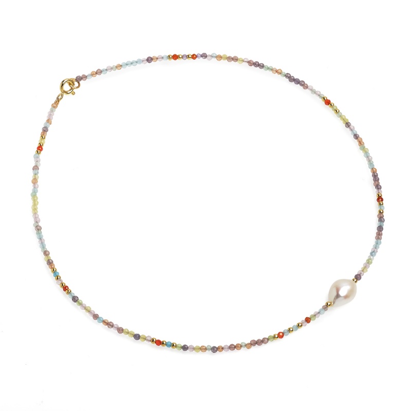 Colier cu o perlă albă, spinel colorat, argint placat cu aur galben, 41 cm