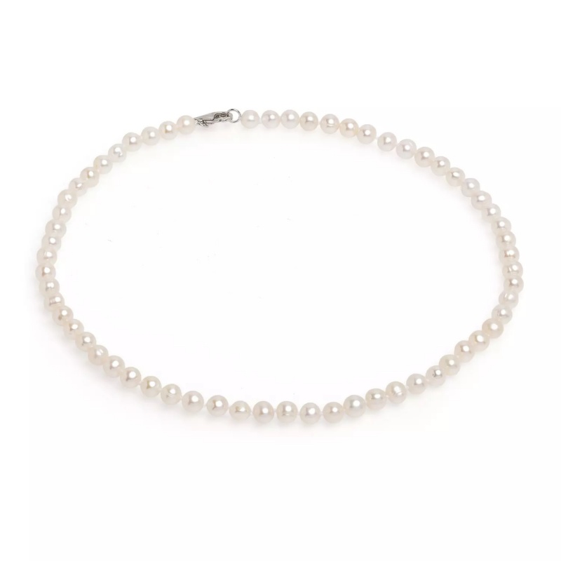 Colier cu perlе de cultură albе 6-6.5mm, închizătoare de argint. Lungime 41-42 cm