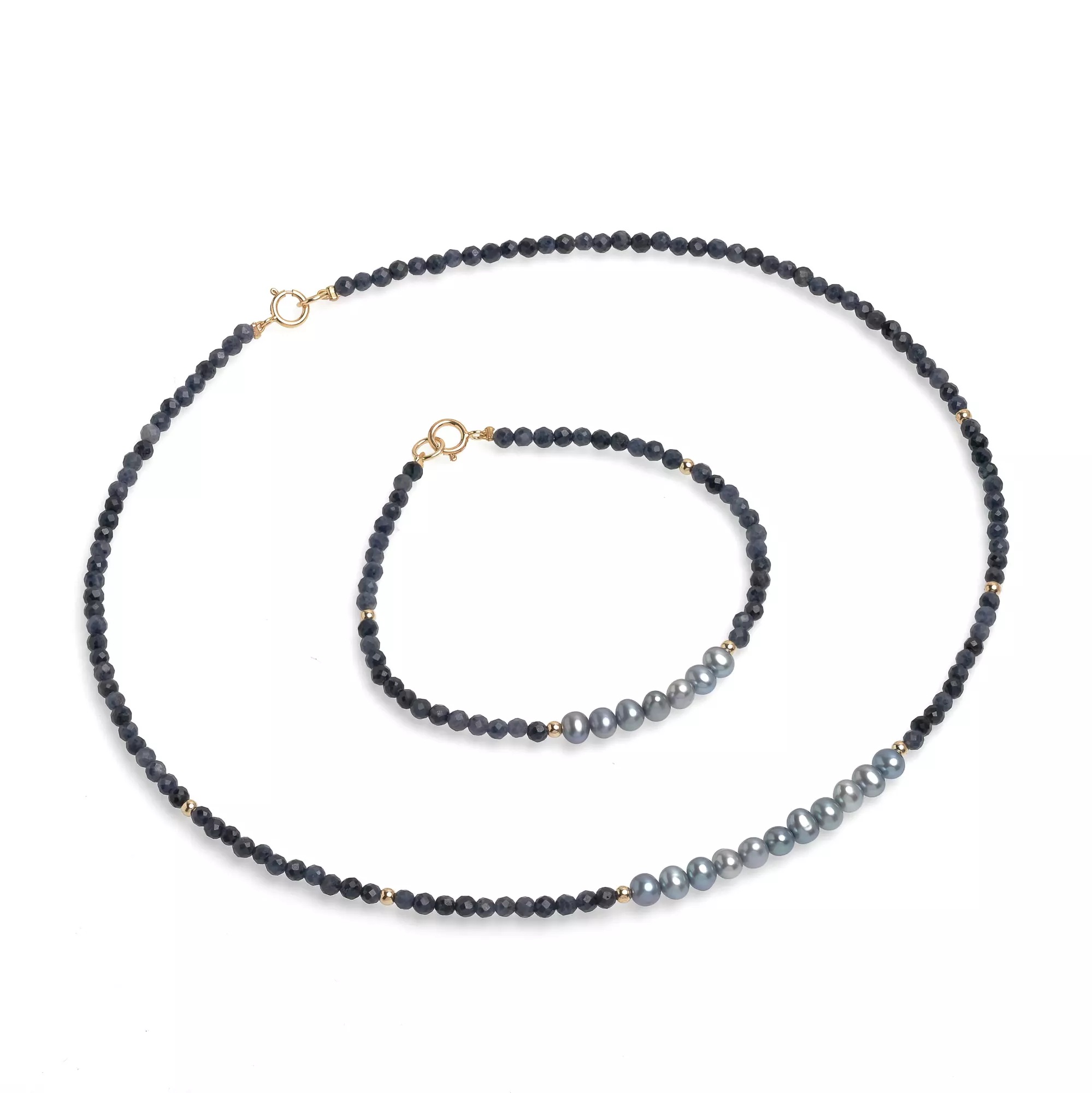 Colier cu perle 4.5-5 mm și safir 2,5-3 mm, detalii placate cu aur și închizătoare, lungime 41cm