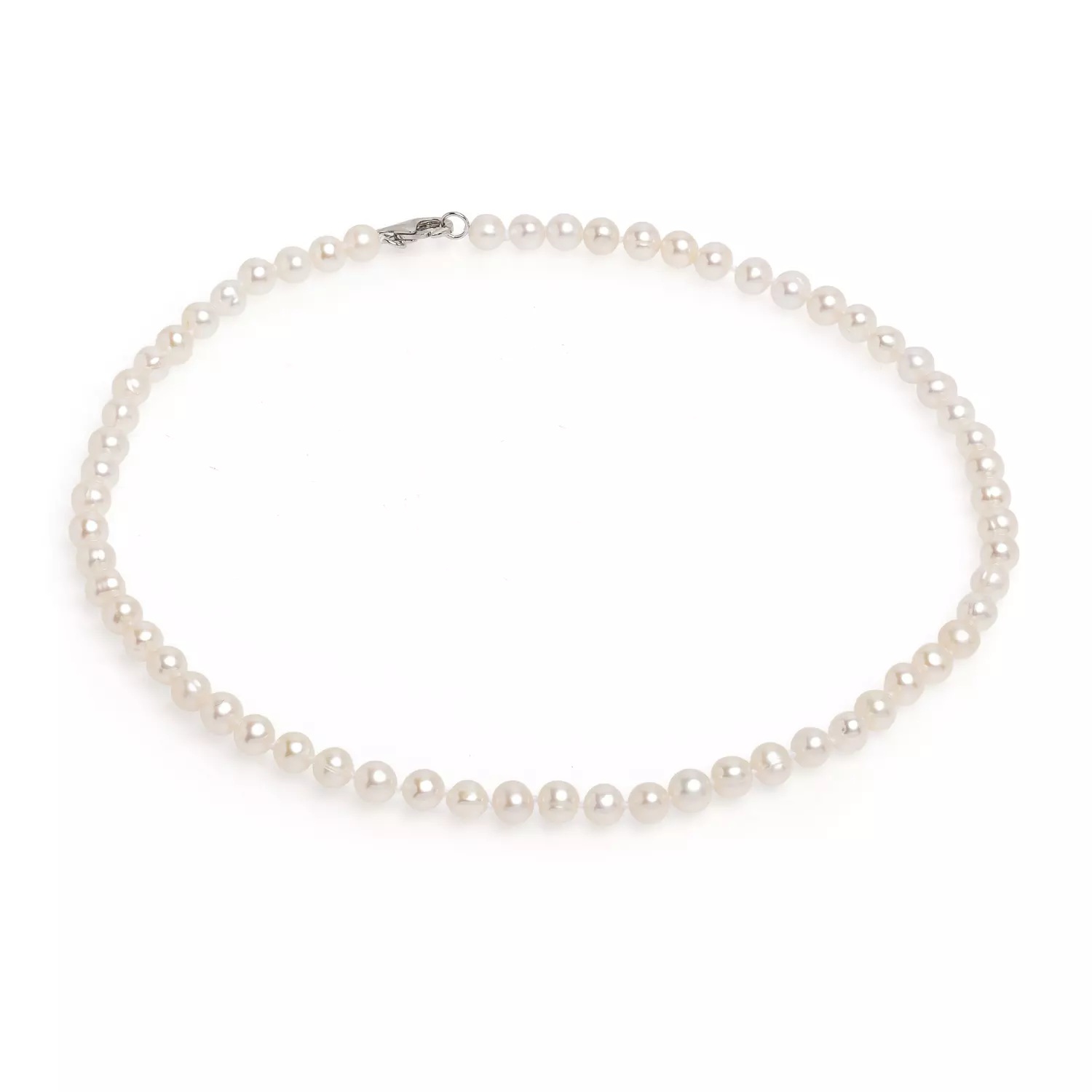Colier cu perlе de cultură albе 6-6.5mm, închizătoare de argint. Lungime 41-42 cm