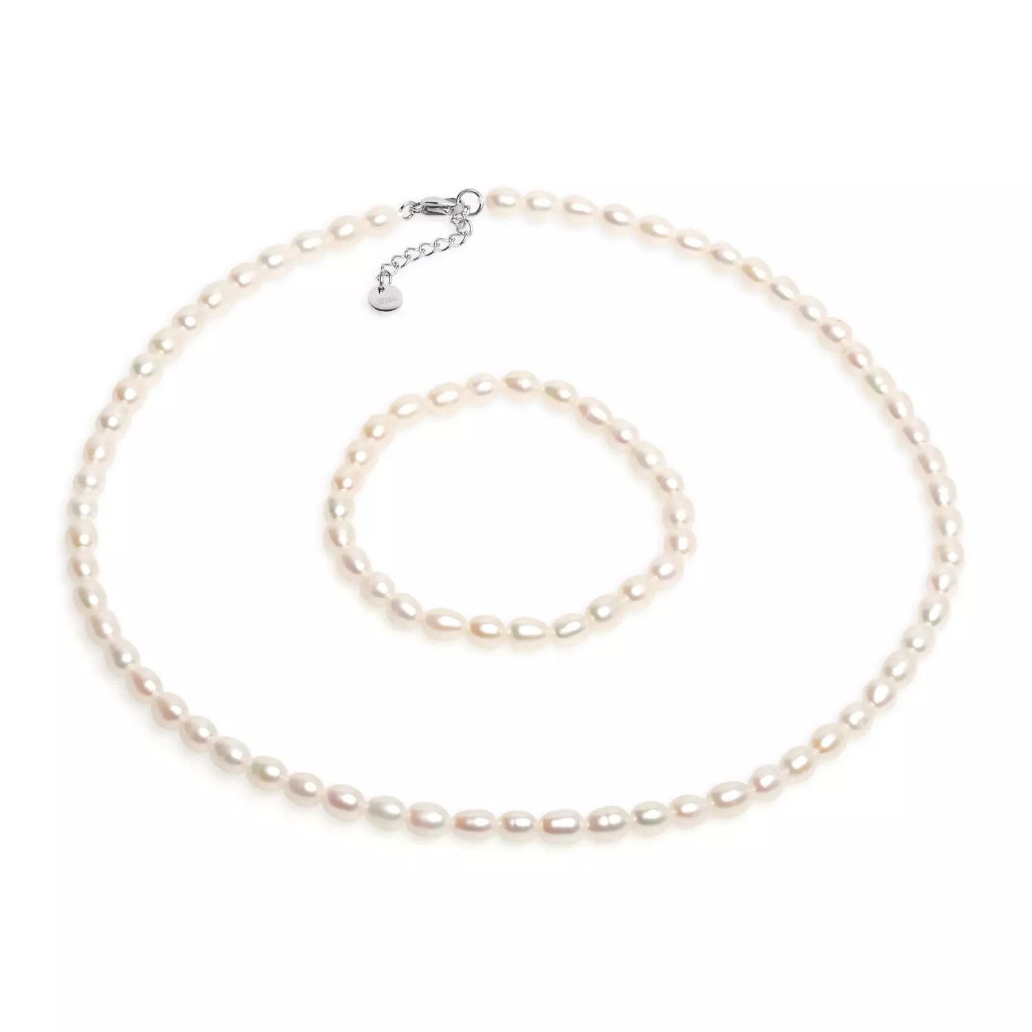 Colier cu perlе de cultură albе 5,5-6mm, închizătoare oțel. Lungime 42+4 cm.