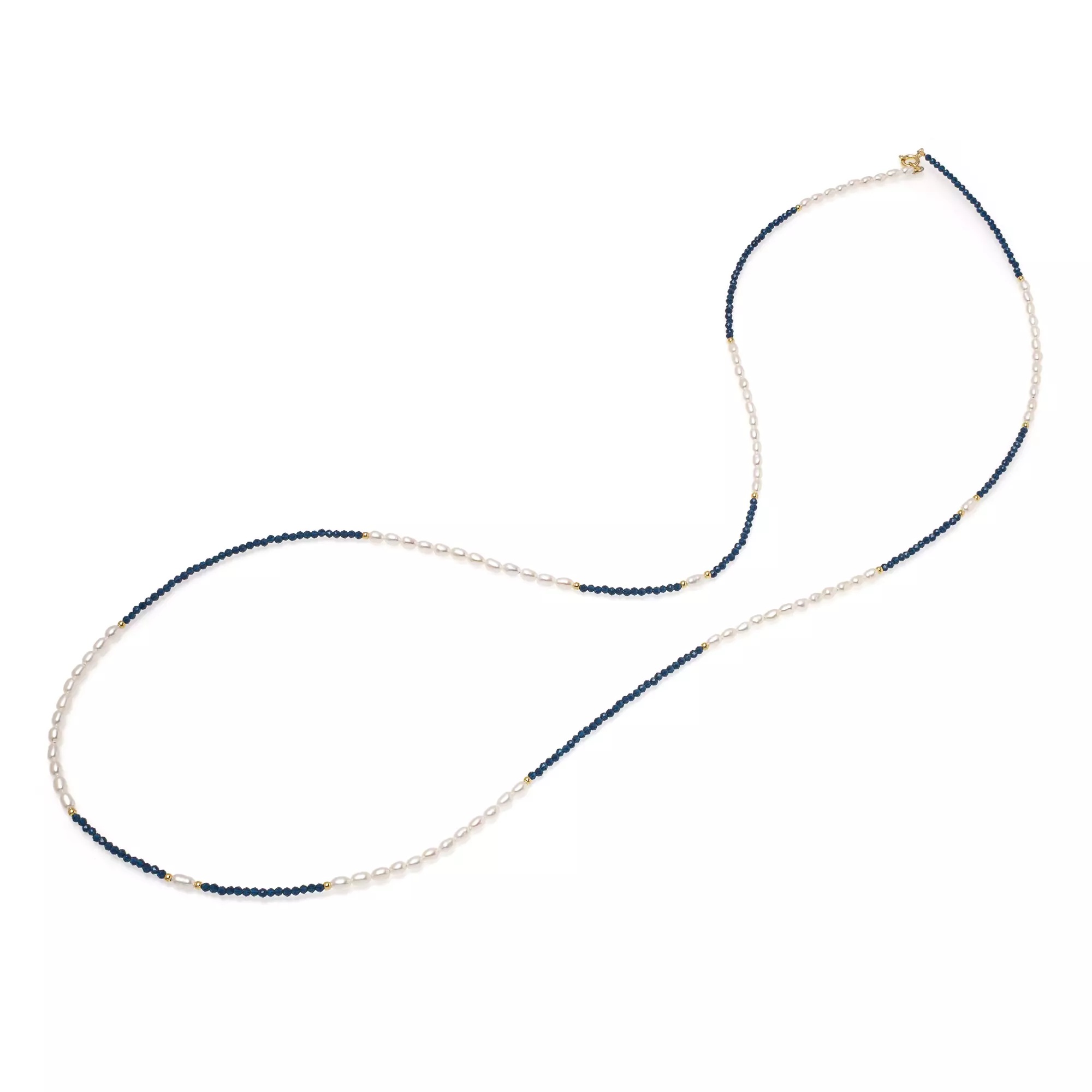 Colier cu perlе de cultură albă 2,5-3 mm și spinel. Lungime 82 cm