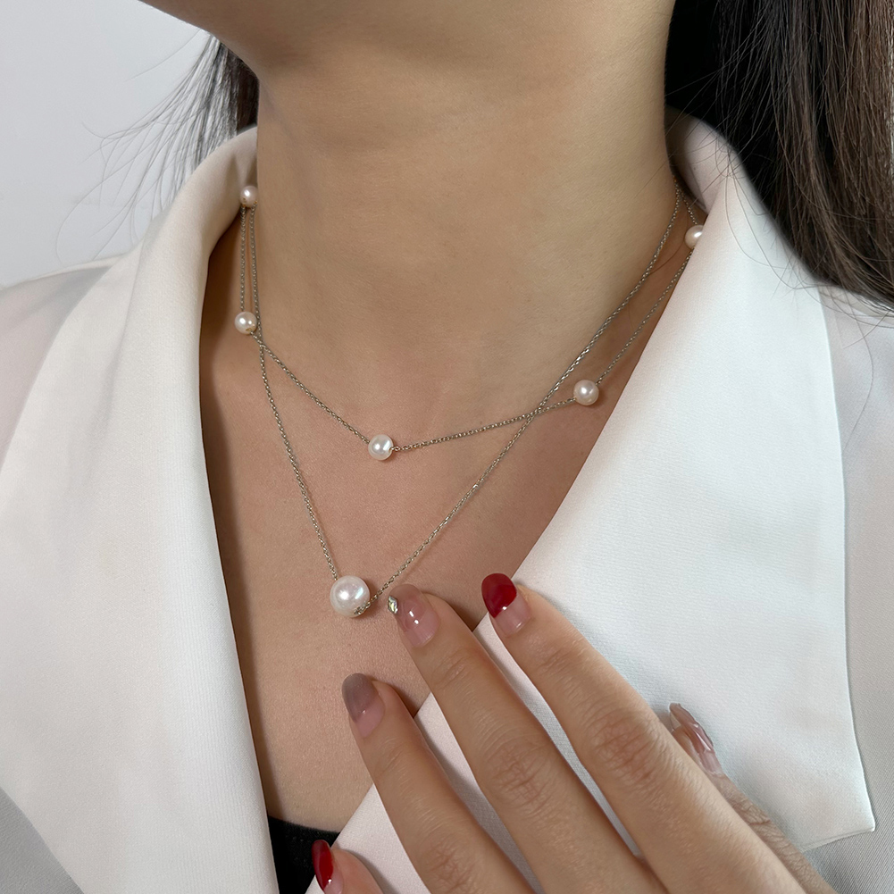 Colier argint rodiat cu perle de cultură albe 5-5,5 mm și 6,5-7,5 mm. Lungime 40+5 cm
